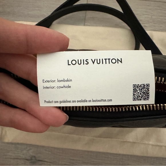 Louis Vuitton Black Coussin BB - Picture 6 of 11